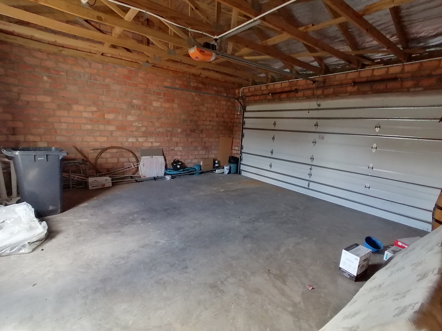To Let 3 Bedroom Property for Rent in Sunningdale Western Cape